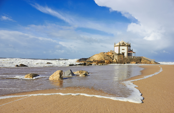 Casa de Chá da Boa Nova in Leça da Palmeira