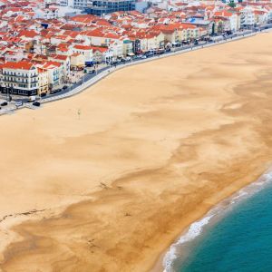 Nazare Fly Drive Rondreis Noord en Midden Portugal 1