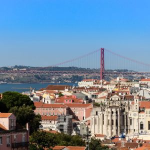 Lissabon skyline bridge