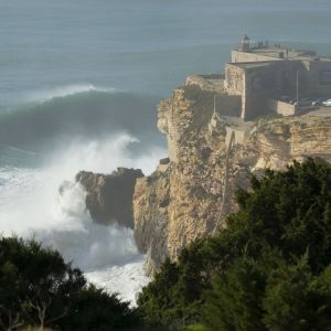 Nazaré Portugal hoge golven